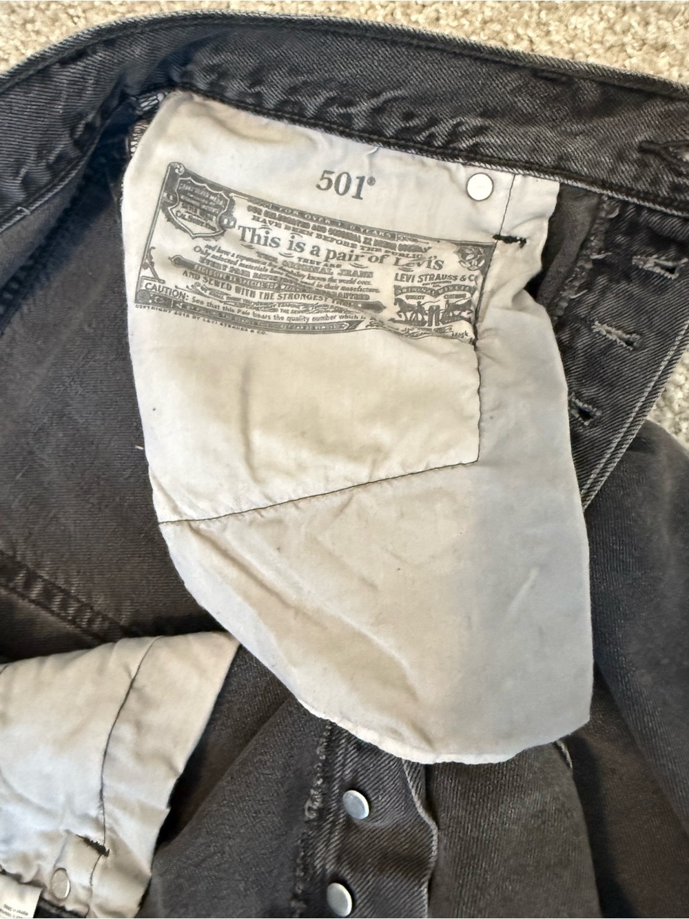 Levi’s Women’s 501 Crop Jeans, Size 32 - Picture 6 of 9